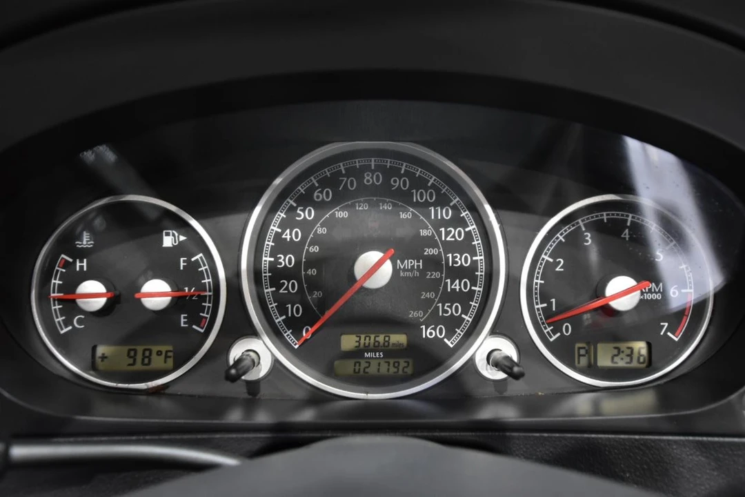 2006 Chrysler Crossfire - Image 22 of 31