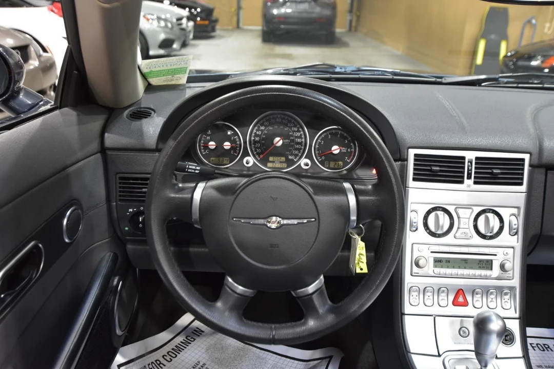 2006 Chrysler Crossfire - Image 21 of 31