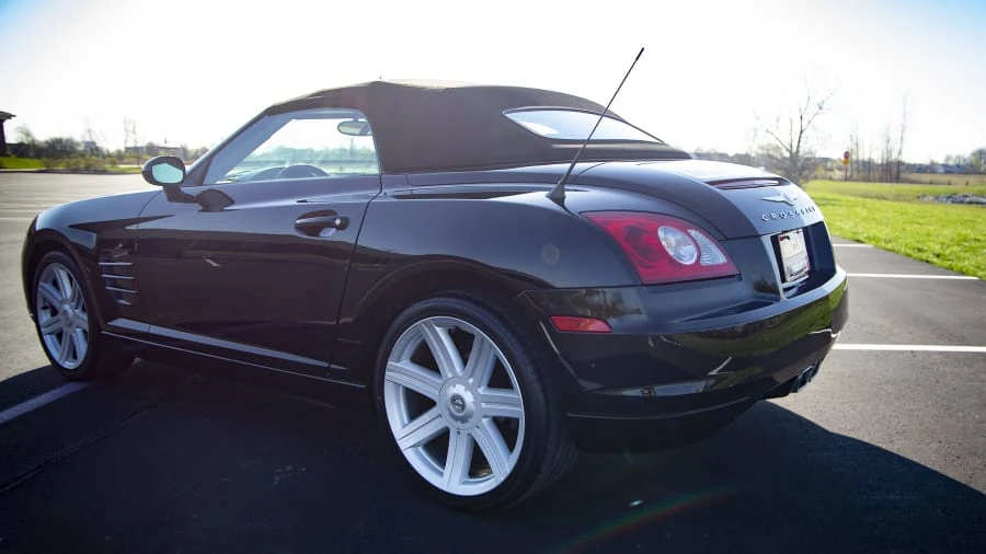 2006 Chrysler Crossfire - Image 2 of 19