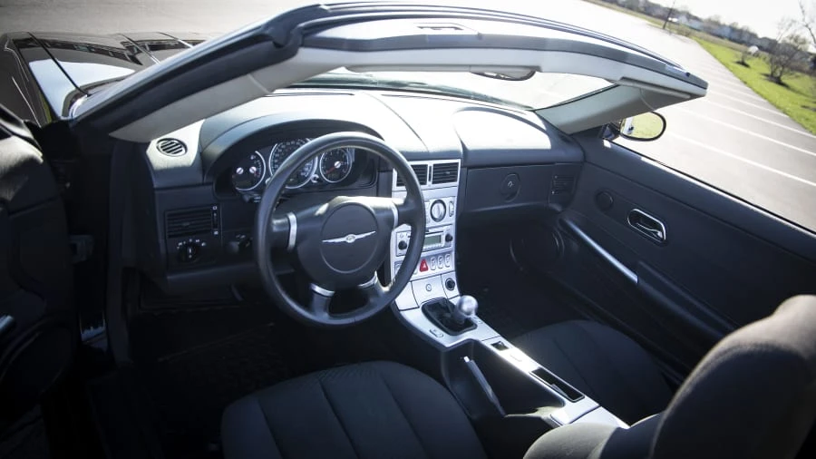 2006 Chrysler Crossfire - Image 13 of 19