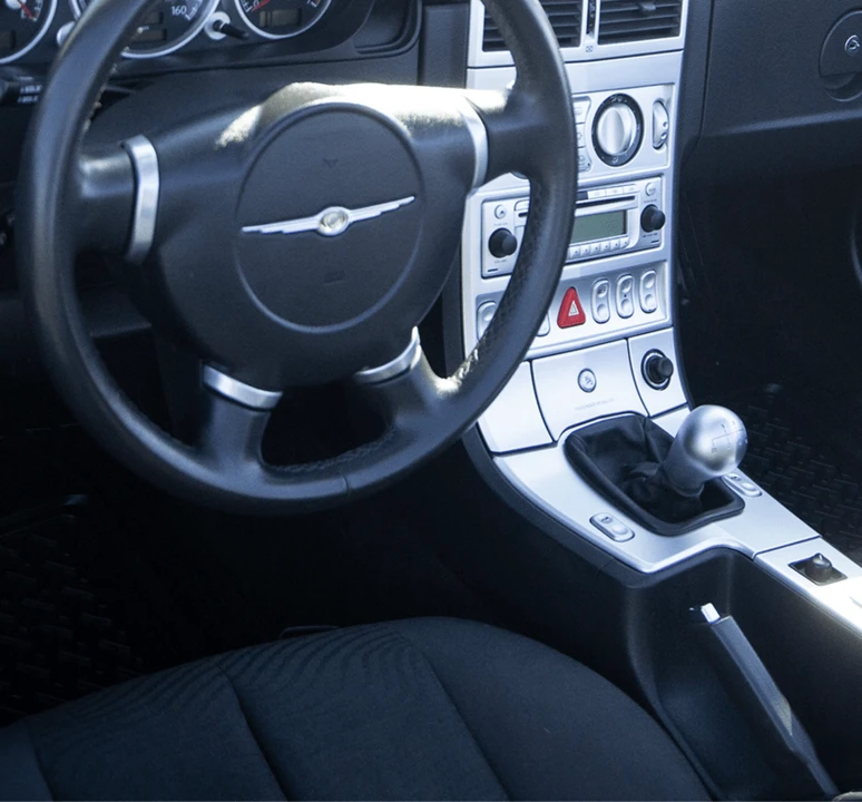 2006 Chrysler Crossfire - Image 16 of 19