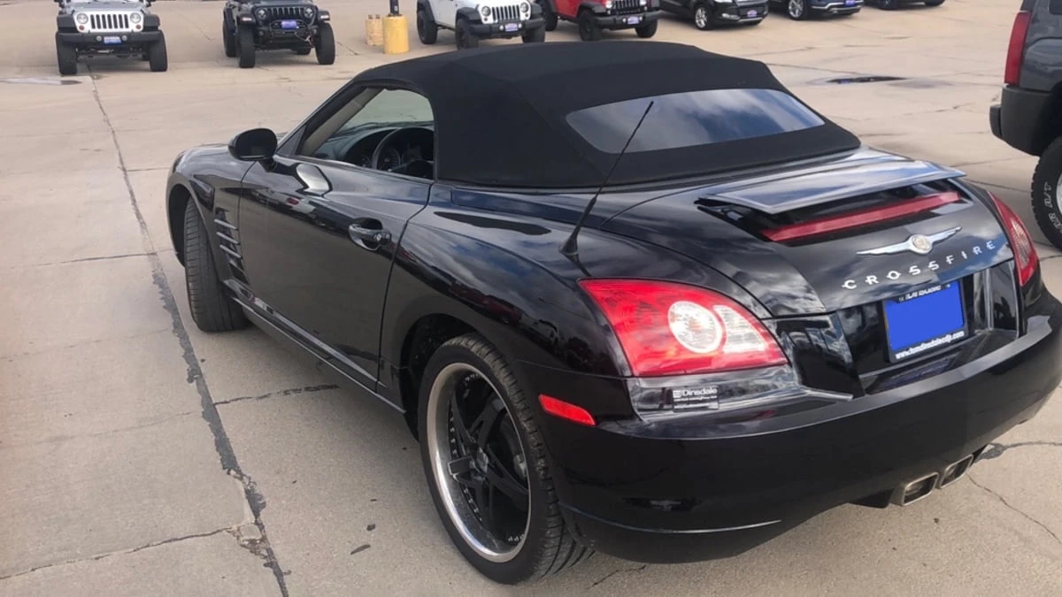 2006 Chrysler Crossfire - Image 2 of 7