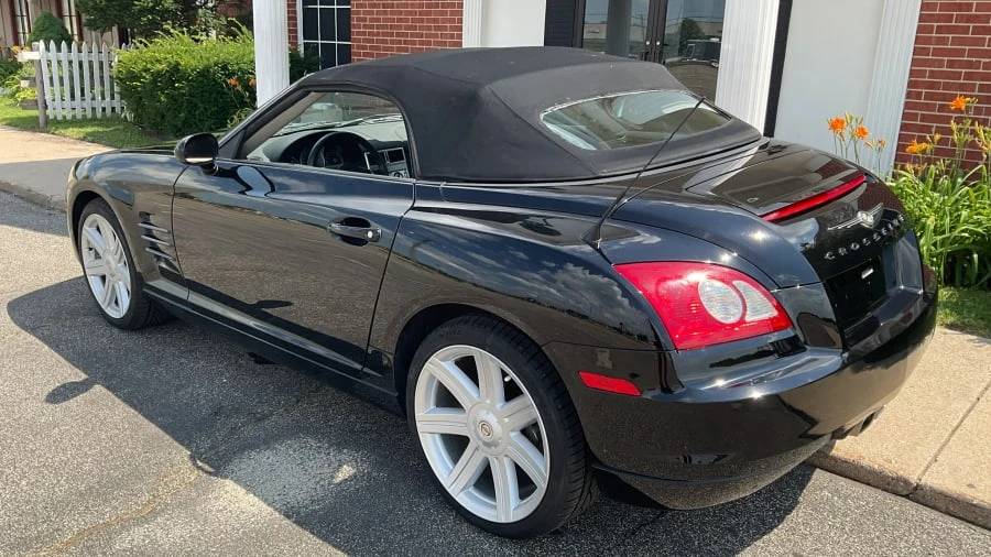2006 Chrysler Crossfire - Image 10 of 13