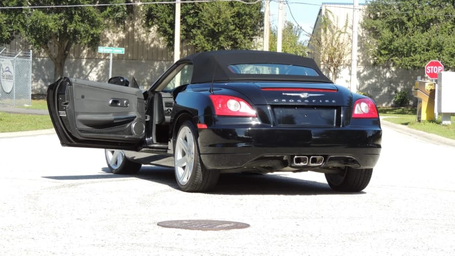 2006 Chrysler Crossfire - Image 3 of 30
