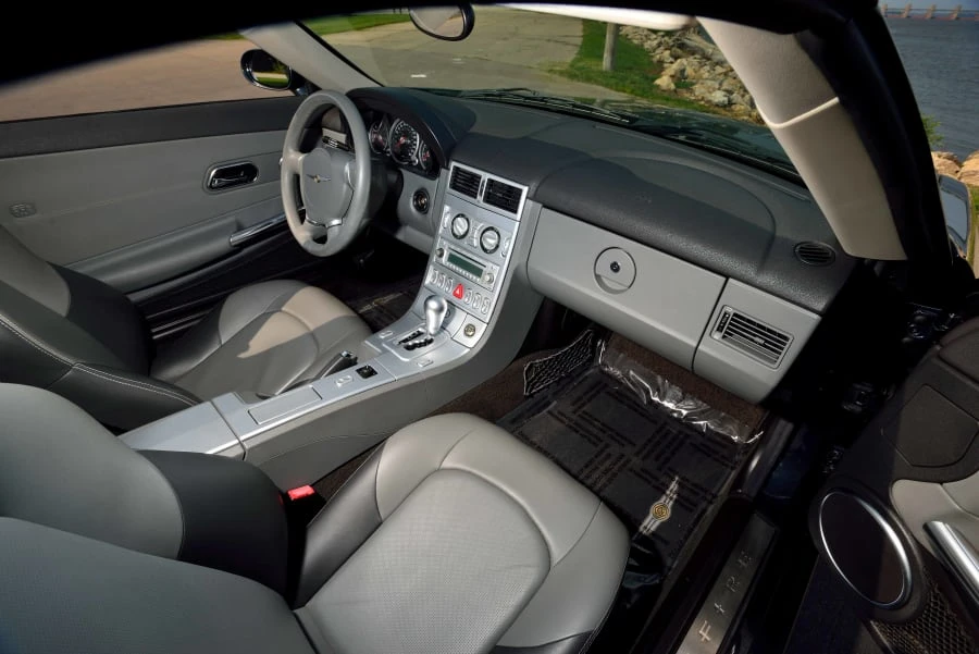 2006 Chrysler Crossfire - Image 5 of 12