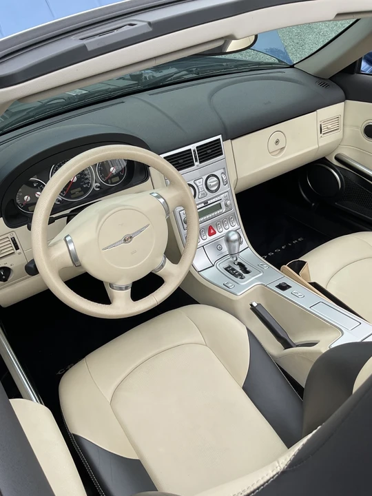 2006 Chrysler Crossfire - Image 19 of 20
