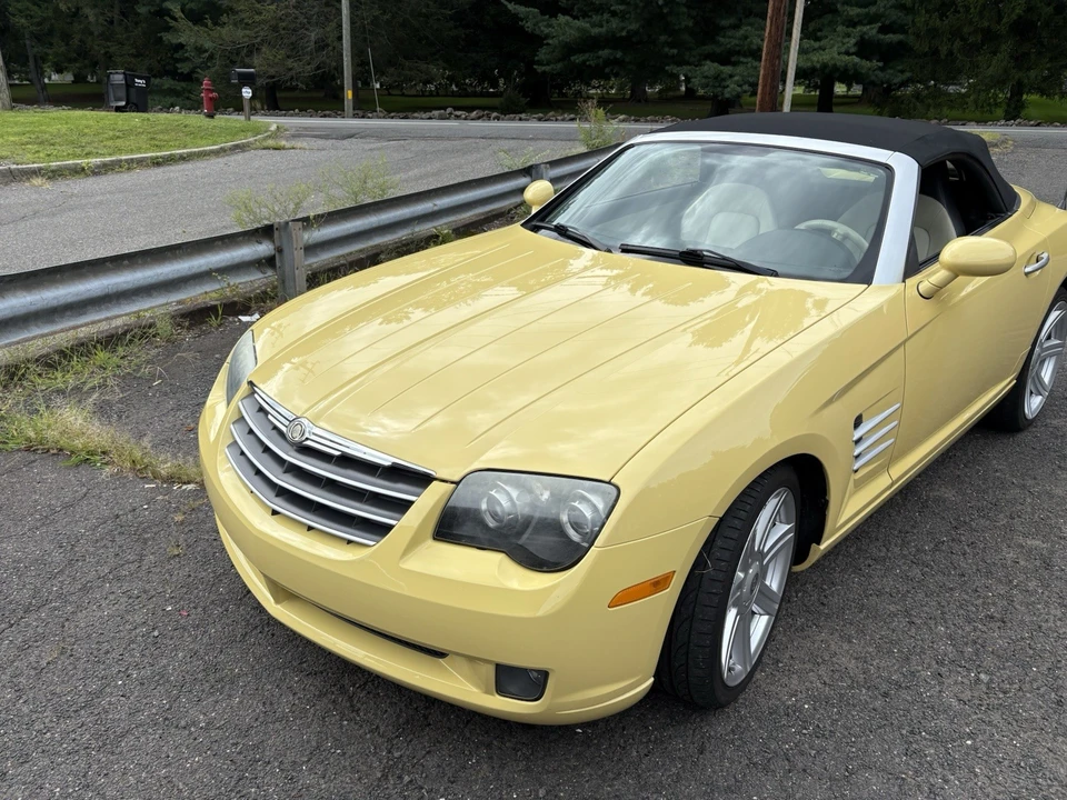 2006 Chrysler Crossfire - Image 3 of 10