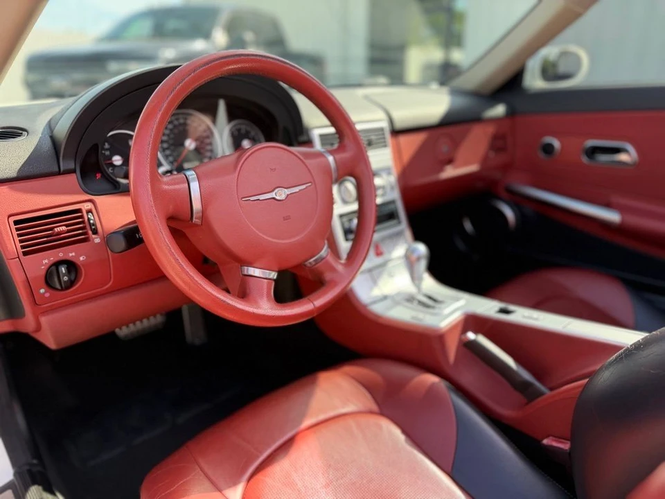 2006 Chrysler Crossfire - Image 22 of 30