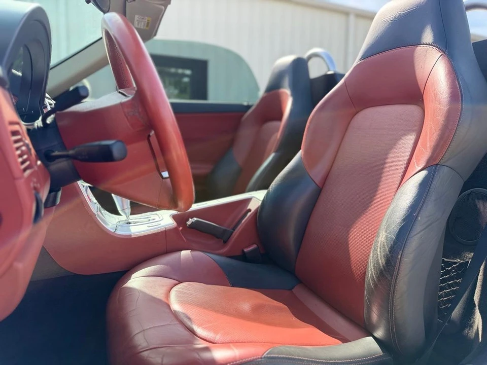 2006 Chrysler Crossfire - Image 23 of 30