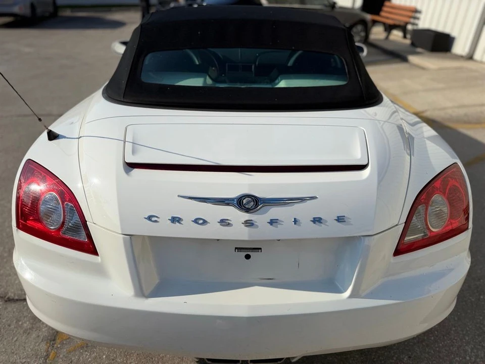 2006 Chrysler Crossfire - Image 4 of 30