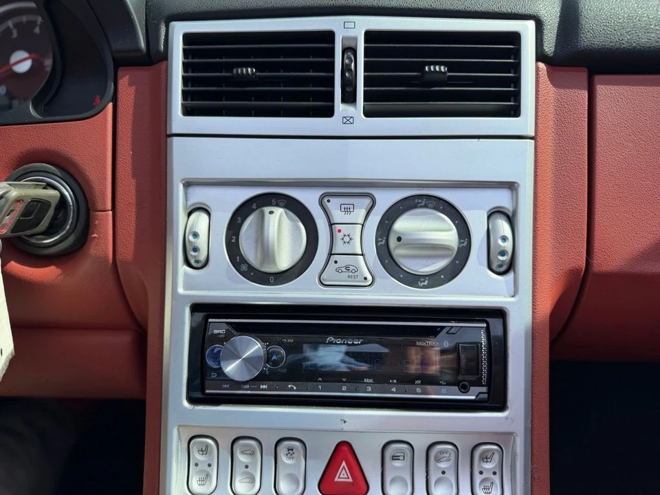 2006 Chrysler Crossfire - Image 29 of 30