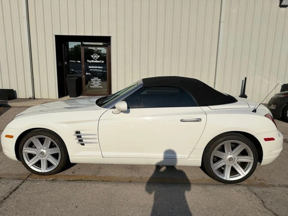 2006 Chrysler Crossfire - Image 2 of 30