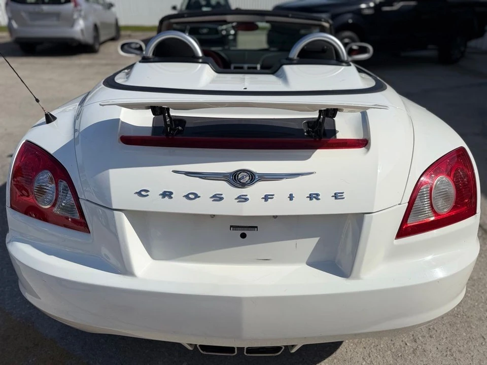 2006 Chrysler Crossfire - Image 12 of 30