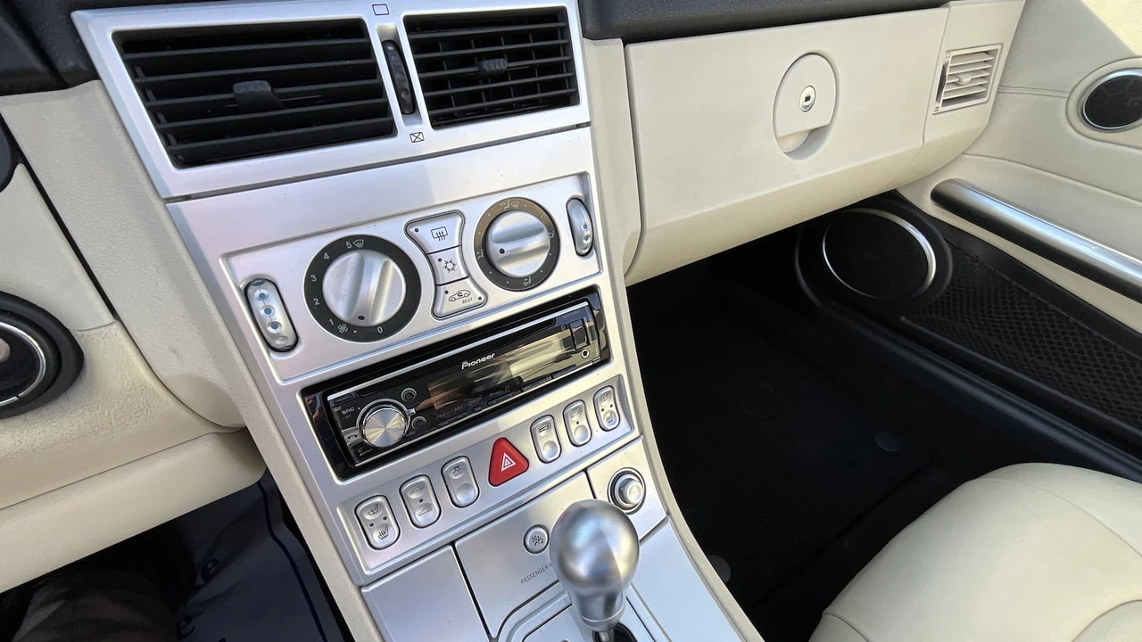 2006 Chrysler Crossfire - Image 8 of 13
