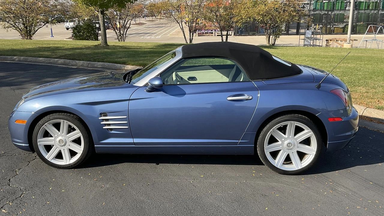 2006 Chrysler Crossfire - Image 12 of 13