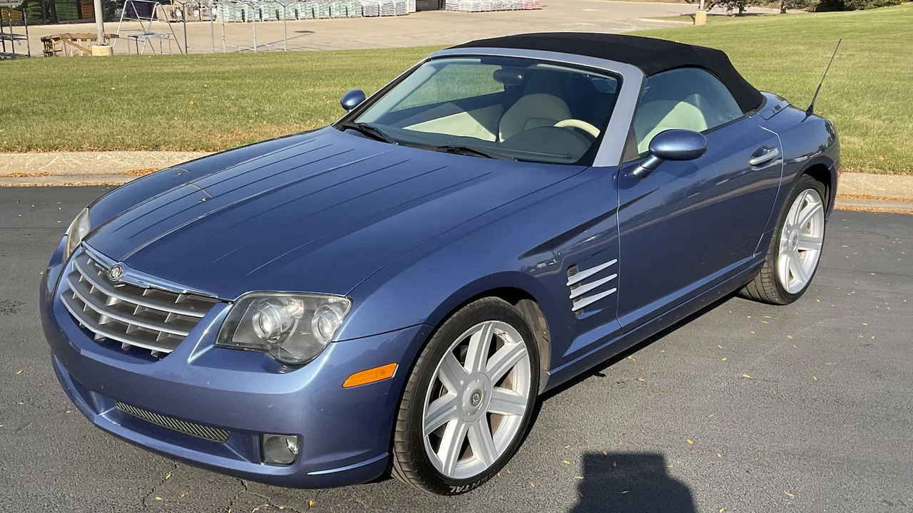 2006 Chrysler Crossfire - Image 13 of 13
