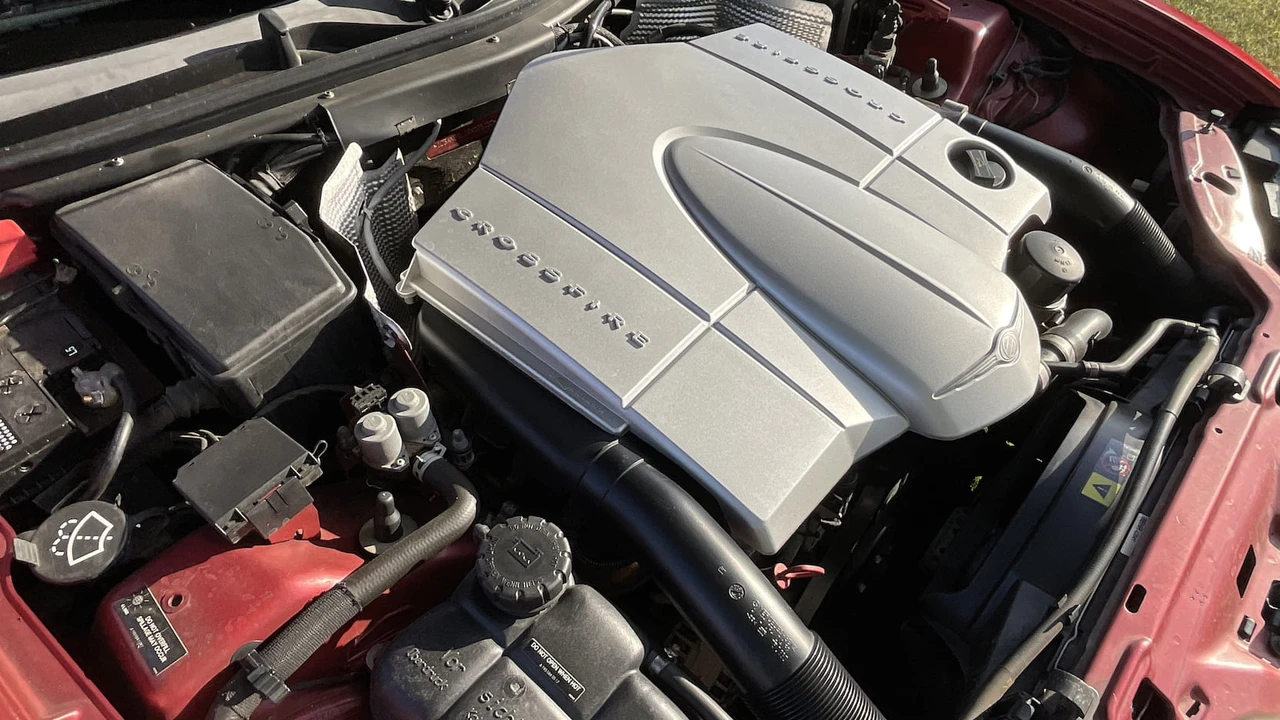 2006 Chrysler Crossfire - Image 7 of 13