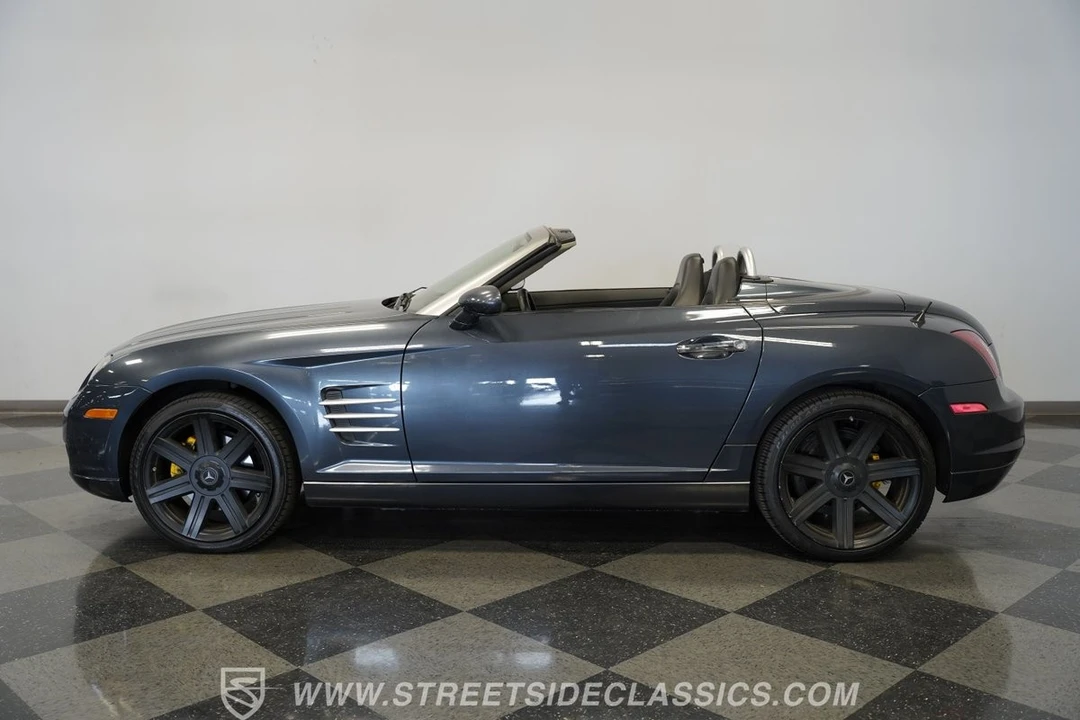 2006 Chrysler Crossfire - Image 3 of 12