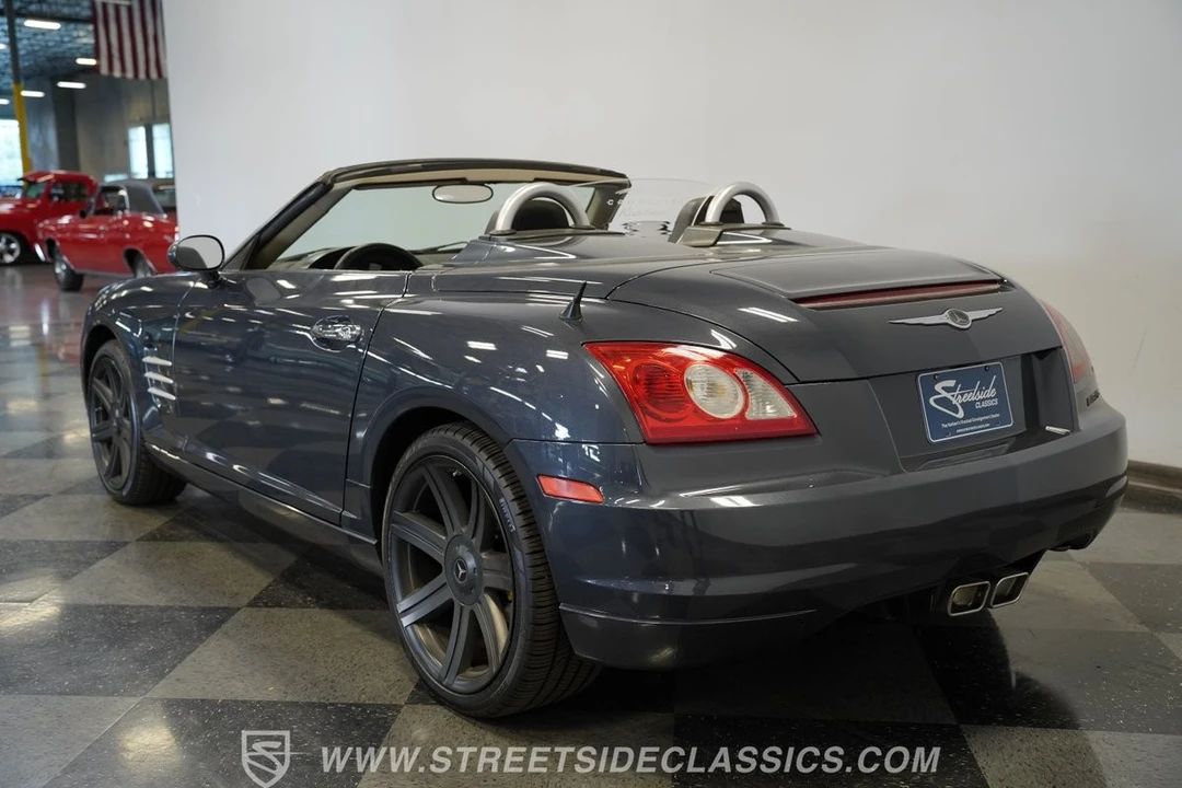 2006 Chrysler Crossfire - Image 10 of 12