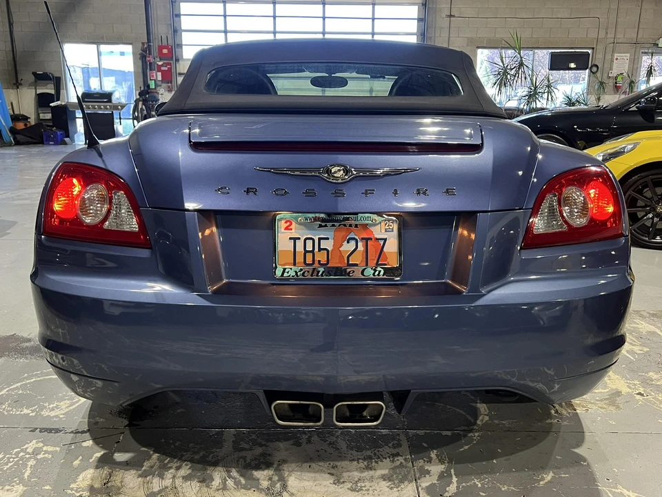 2006 Chrysler Crossfire - Image 21 of 31