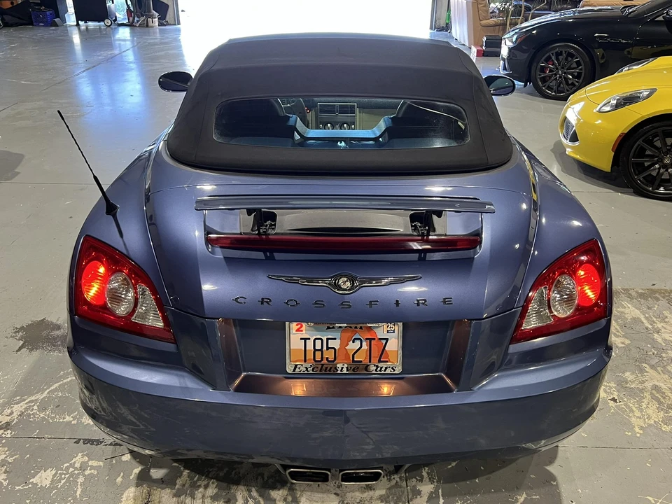 2006 Chrysler Crossfire - Image 22 of 31