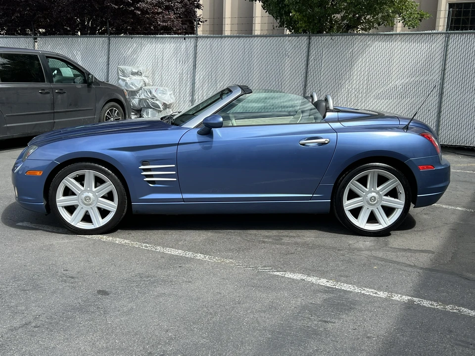 2006 Chrysler Crossfire - Image 6 of 31