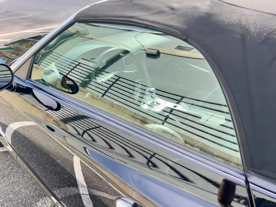 2006 Chrysler Crossfire - Image 22 of 31