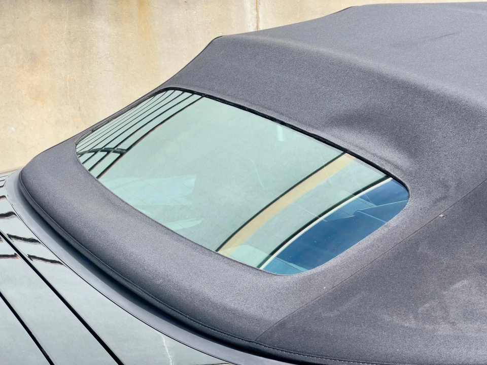 2006 Chrysler Crossfire - Image 24 of 31