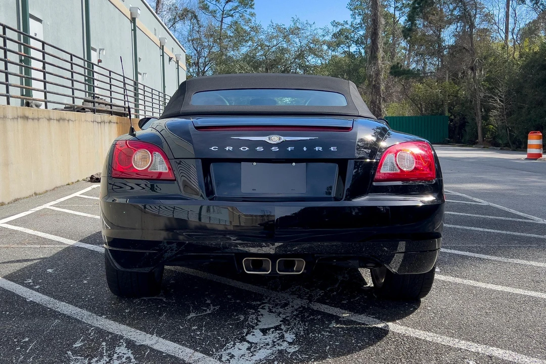 2006 Chrysler Crossfire - Image 17 of 31