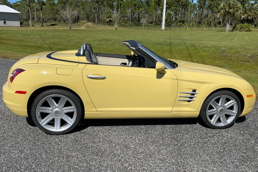 2006 Chrysler Crossfire - Image 3 of 31