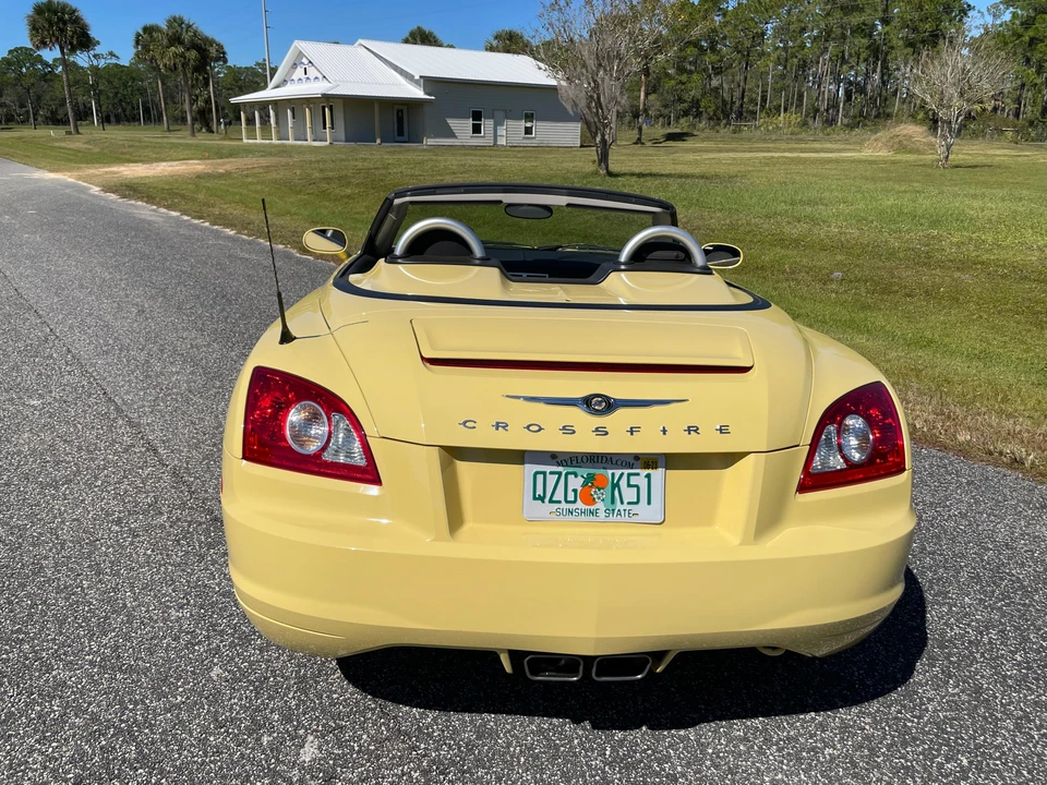 2006 Chrysler Crossfire - Image 7 of 31