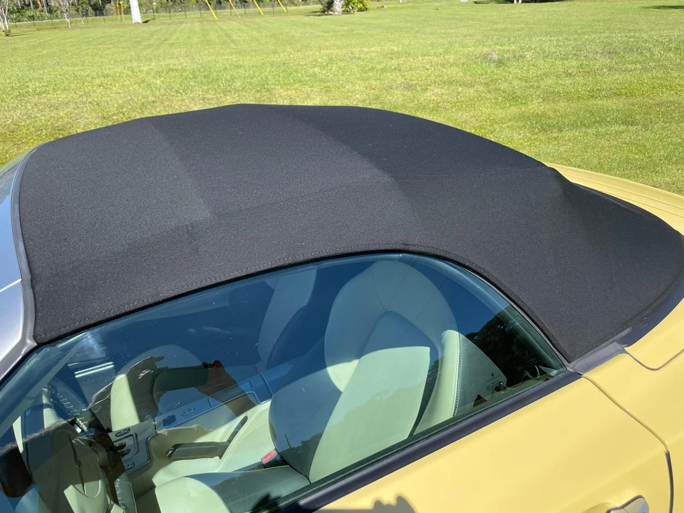 2006 Chrysler Crossfire - Image 27 of 31