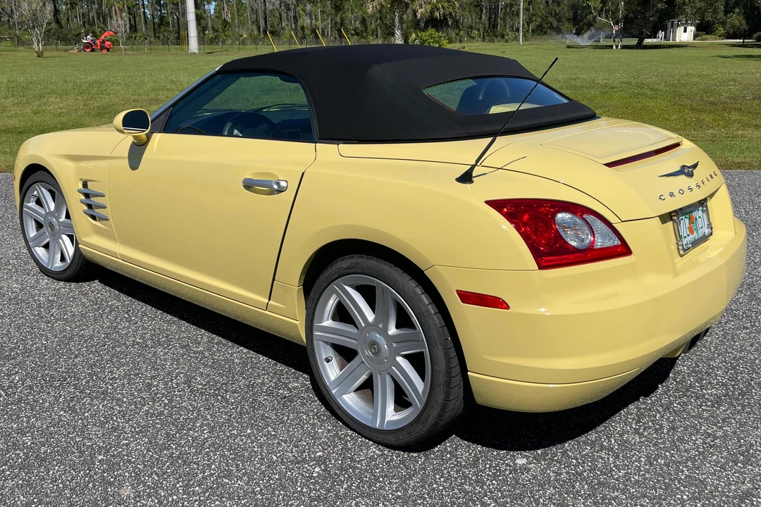 2006 Chrysler Crossfire - Image 4 of 31