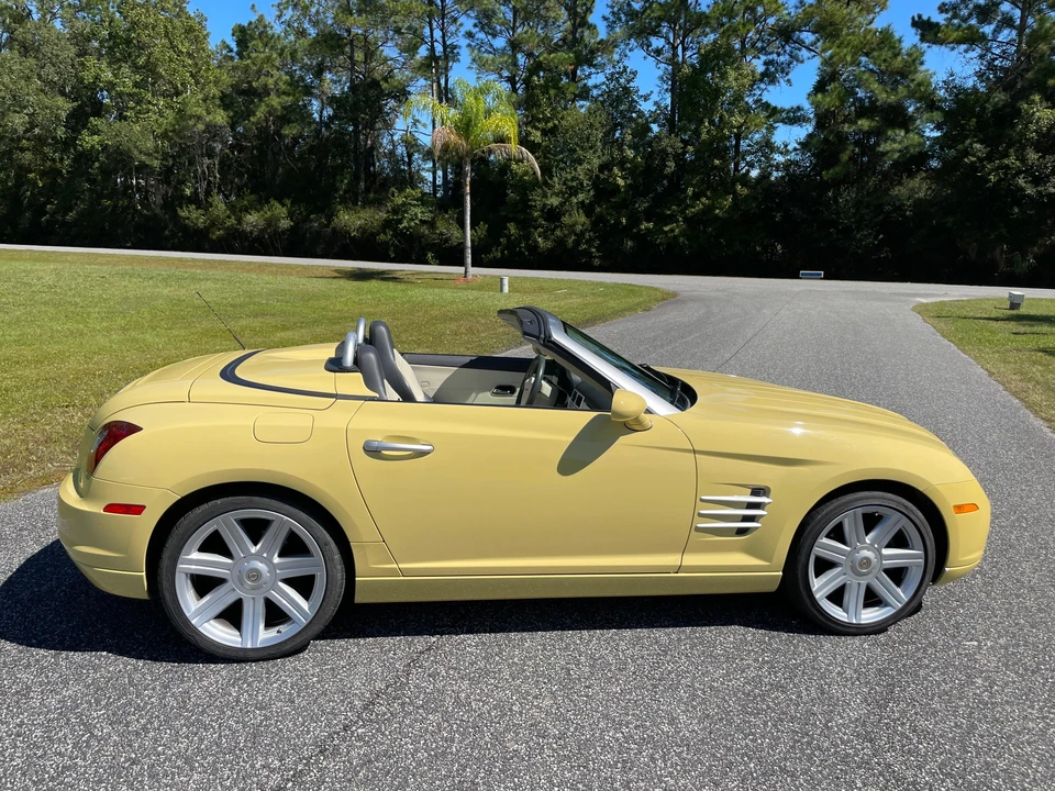 2006 Chrysler Crossfire - Image 13 of 31