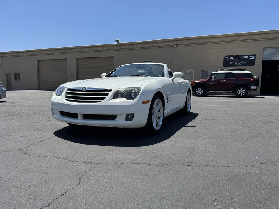 2006 Chrysler Crossfire - Image 2 of 31