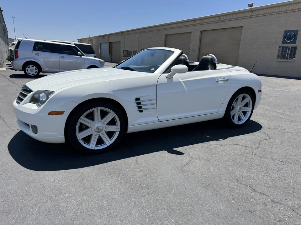 2006 Chrysler Crossfire - Image 5 of 31