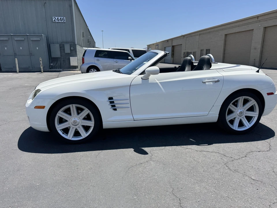 2006 Chrysler Crossfire - Image 6 of 31