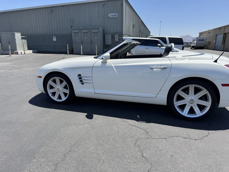 2006 Chrysler Crossfire - Image 7 of 31