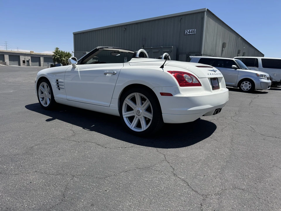 2006 Chrysler Crossfire - Image 8 of 31