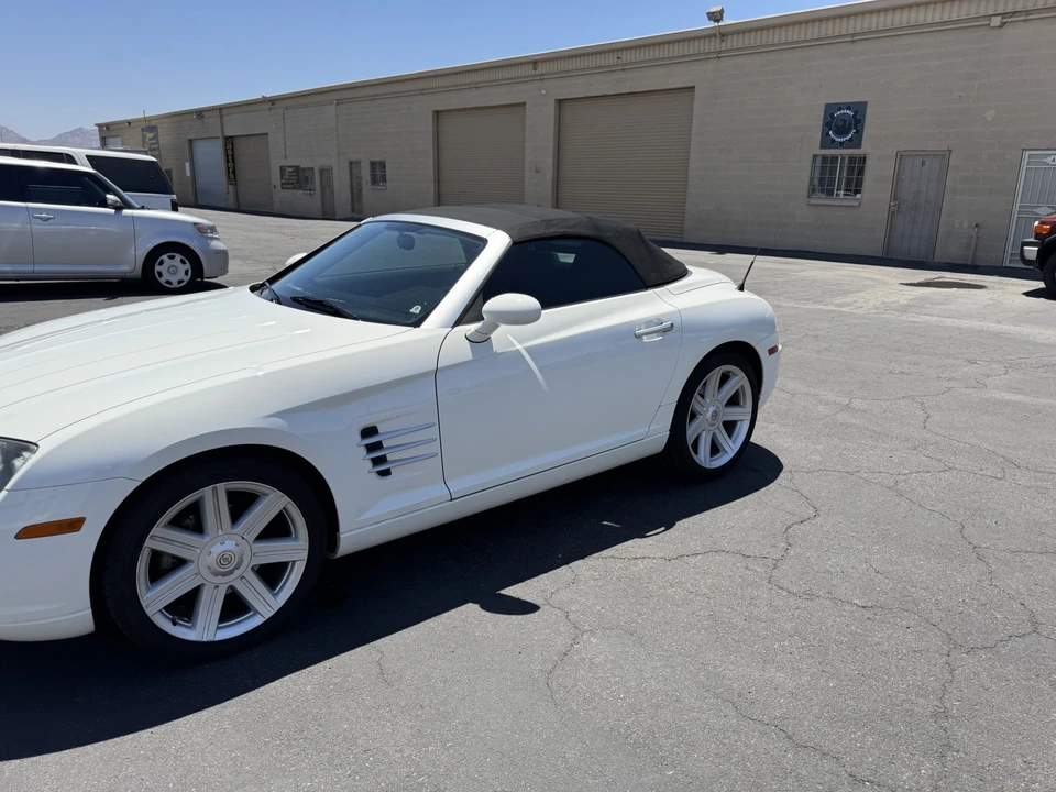 2006 Chrysler Crossfire - Image 21 of 31