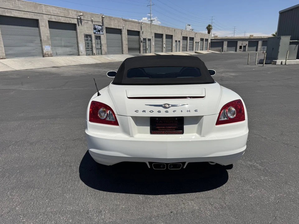 2006 Chrysler Crossfire - Image 24 of 31