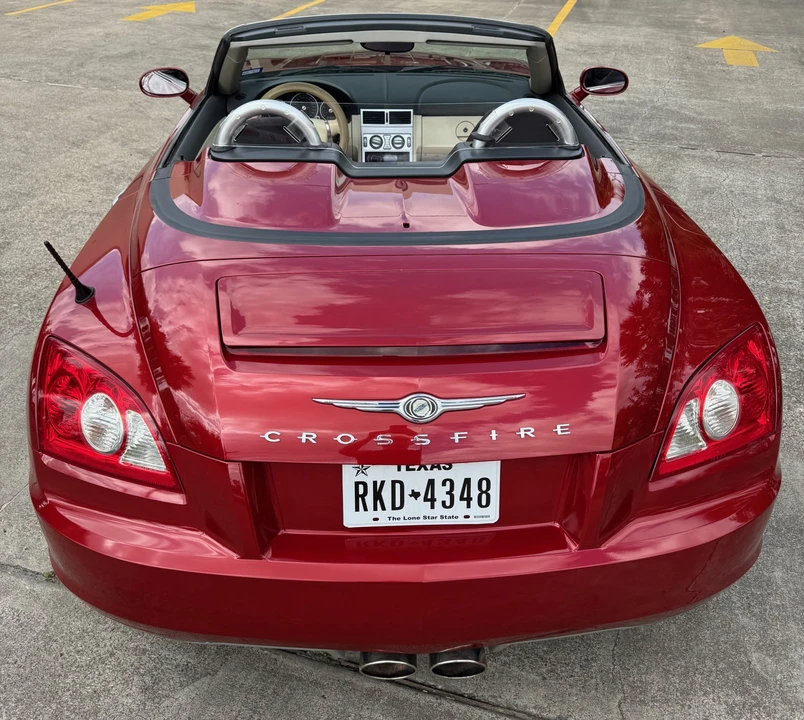2006 Chrysler Crossfire - Image 8 of 31