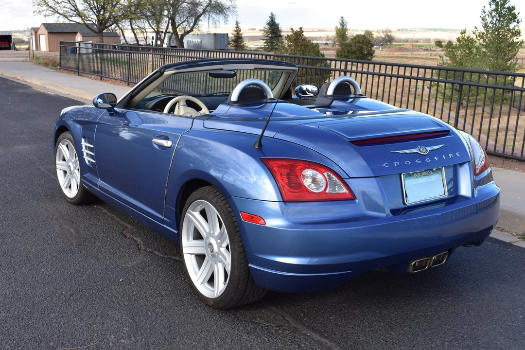 2006 Chrysler Crossfire - Image 8 of 31