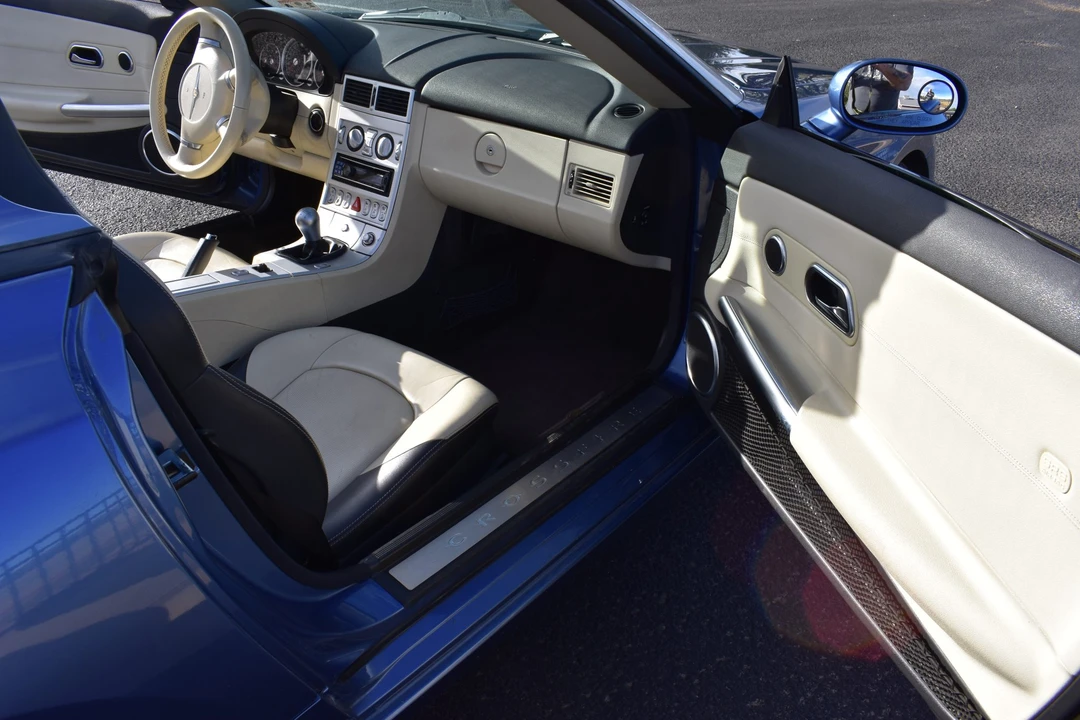 2006 Chrysler Crossfire - Image 22 of 31