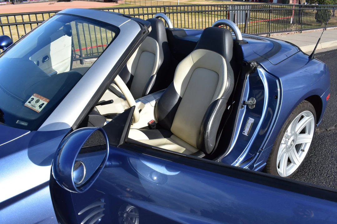 2006 Chrysler Crossfire - Image 18 of 31