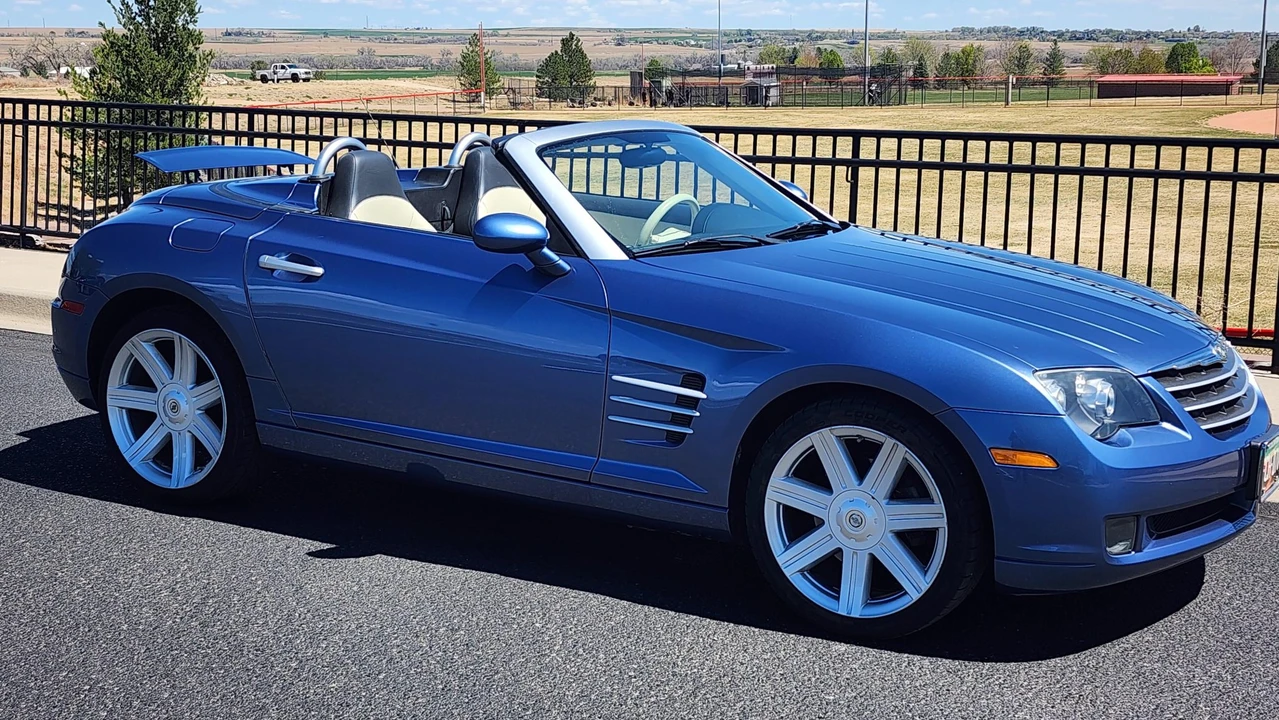 2006 Chrysler Crossfire - Image 28 of 31