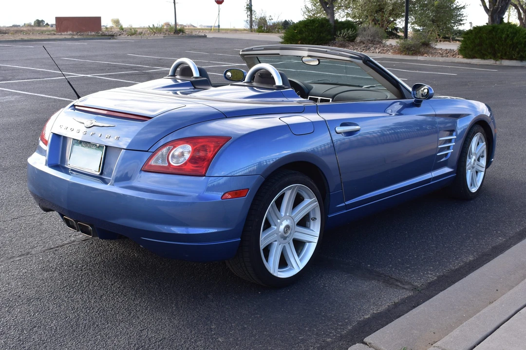 2006 Chrysler Crossfire - Image 11 of 31