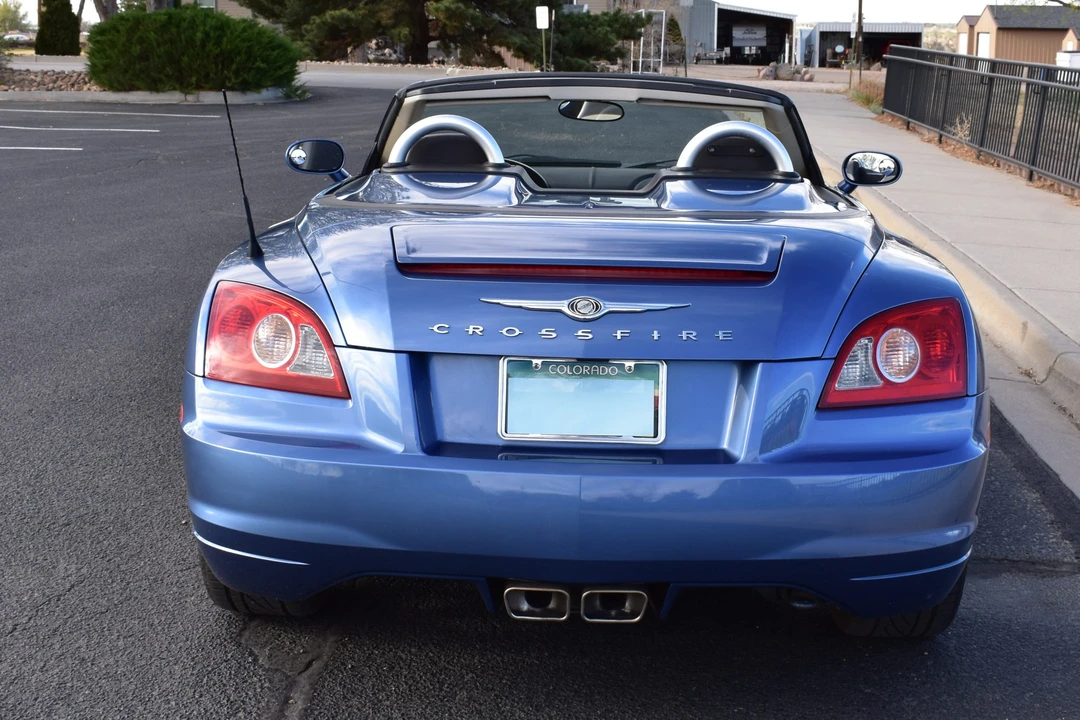 2006 Chrysler Crossfire - Image 10 of 31