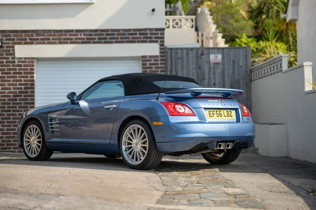 2006 Chrysler Crossfire - Image 18 of 31