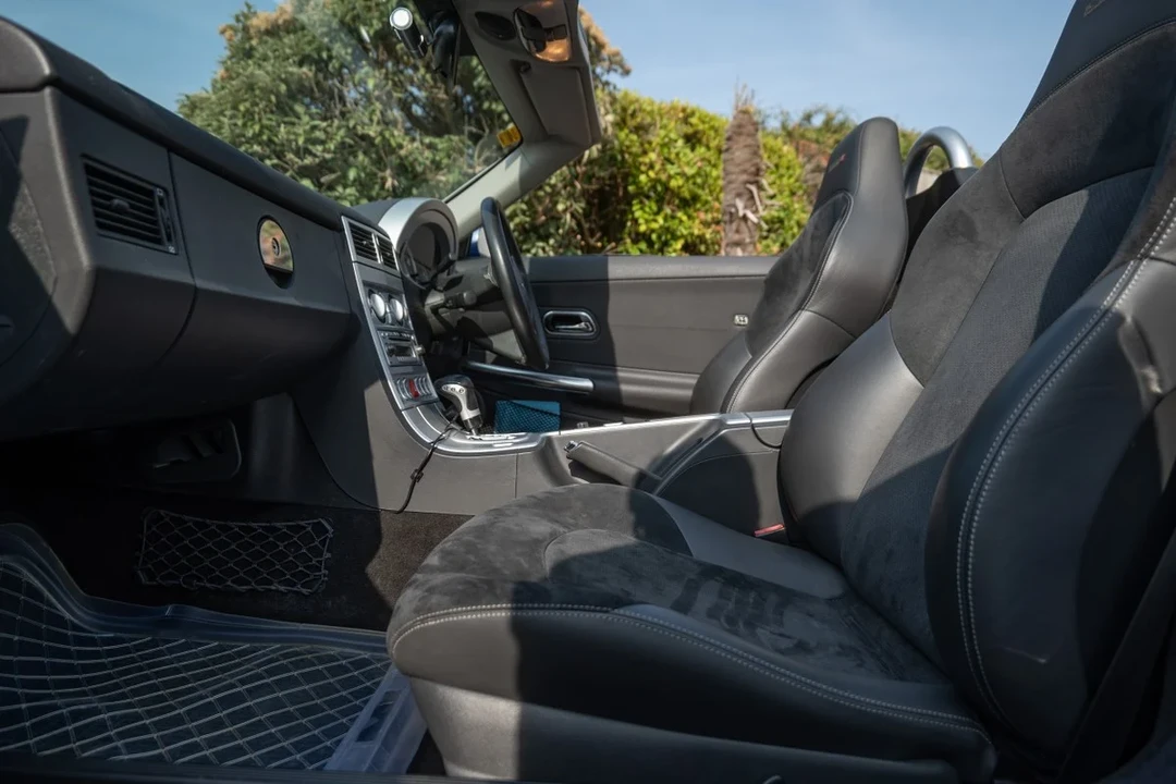 2006 Chrysler Crossfire - Image 27 of 31